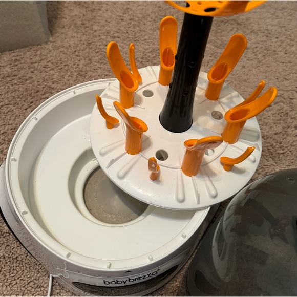 Babybrezza sterilizer everything works and works good only used for 5 months. - Picture 2 of 3